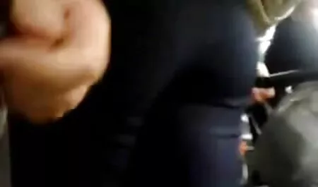 معشوقه Busty عکس سکسی چاق دختری را مبتلا به فال می کند.