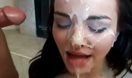 سینه های خود را به ما نشان کلیپ سکس ضربدری دهید! وای چقدر بزرگ هستند!