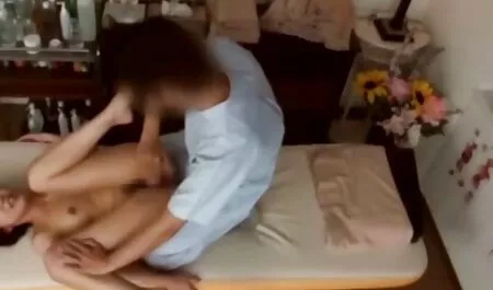 جانی سینز یک زن سیاه زیبا را دانلود عکس کس سکسی لعنتی می کند.