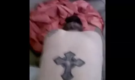 سبزه به وانت در فیلم سکسی عکس جنگل می دهد.