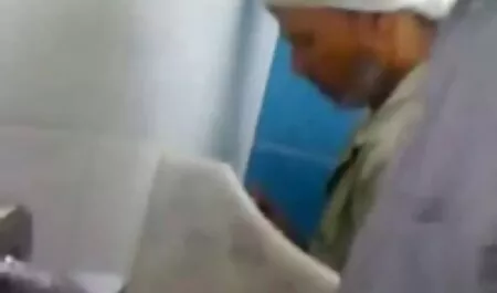 یک عکس سکسی مکیدن سینه اسپانیایی نازک از یک دم بزرگ قدردانی کرد.